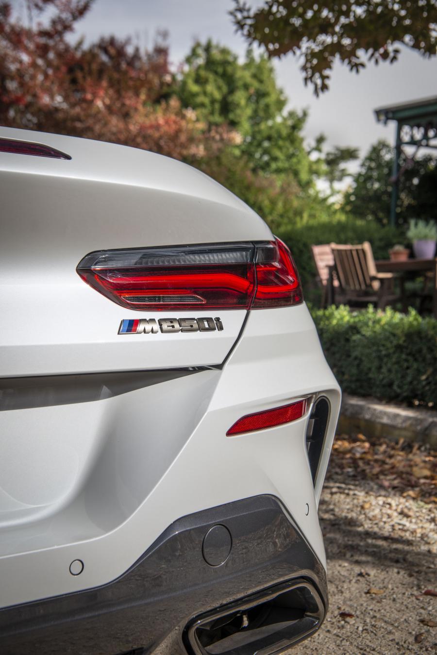Детали экстерьера BMW M850i xDrive Convertible (G14) 2019 года  (AU) (фото 18 из 41)